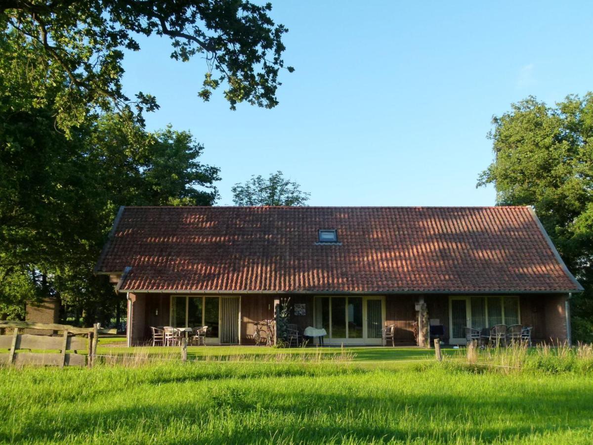 Peaceful Holiday Home With Roofed Terrace Geesteren  외부 사진